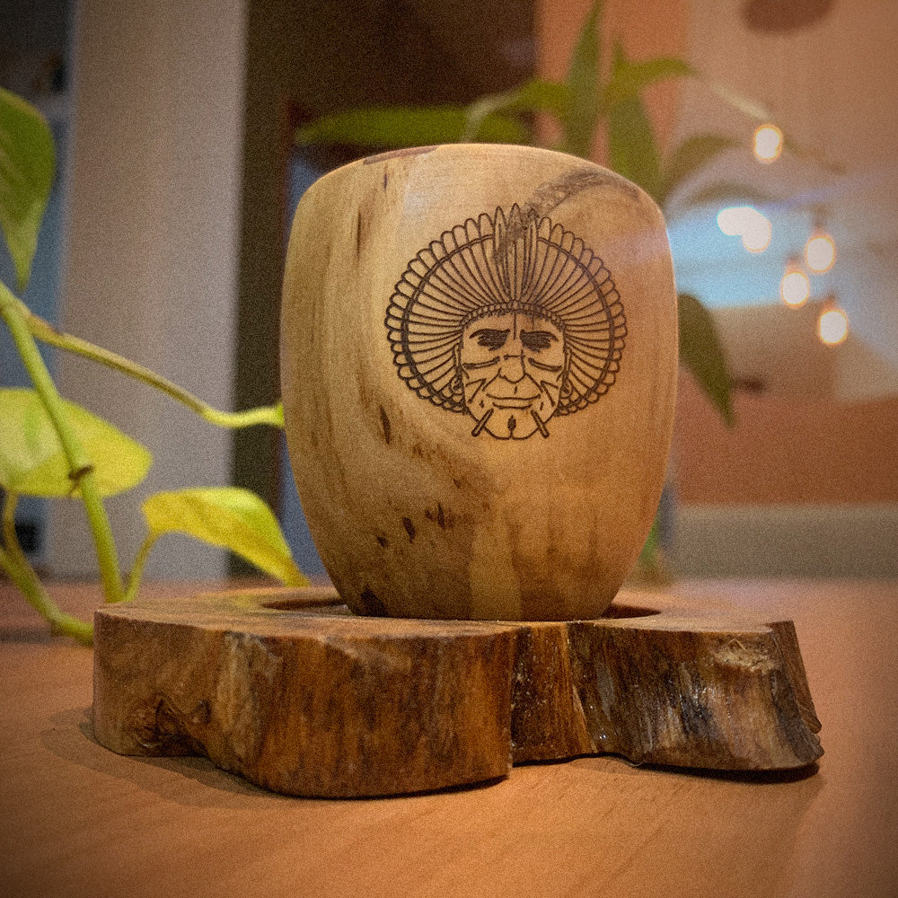 Xícara de madeira Pitangui