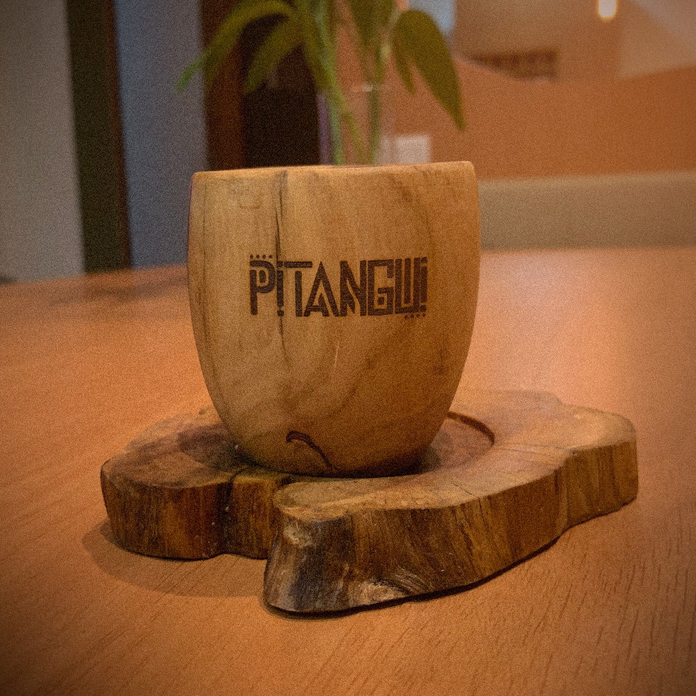 Xícara de madeira Pitangui